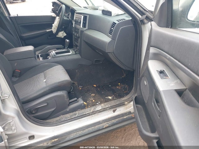2008 JEEP GRAND CHEROKEE 1J8GR48KX8C131232 Photo 4