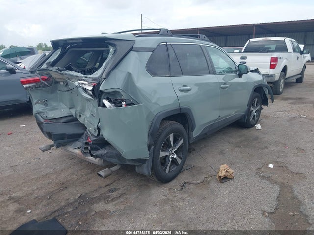 2020 TOYOTA RAV4 2T3W1RFV8LW100913 Photo 3