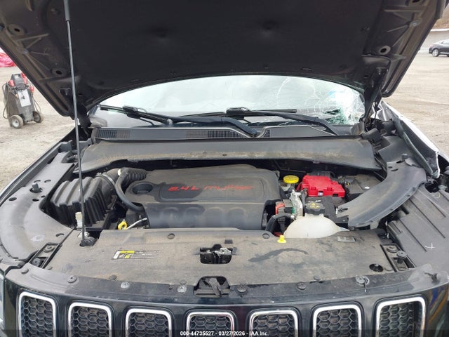 44735527 :رقم المزاد ، 3C4NJDBB4LT168787 vin ، 2020 Jeep Compass Latitude 4x4 مزاد بيع