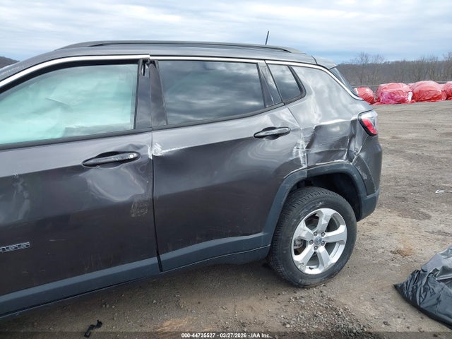 44735527 :رقم المزاد ، 3C4NJDBB4LT168787 vin ، 2020 Jeep Compass Latitude 4x4 مزاد بيع