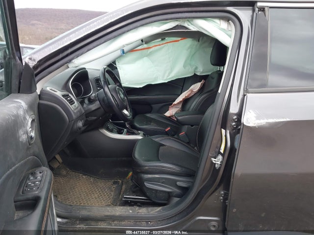 44735527 :رقم المزاد ، 3C4NJDBB4LT168787 vin ، 2020 Jeep Compass Latitude 4x4 مزاد بيع