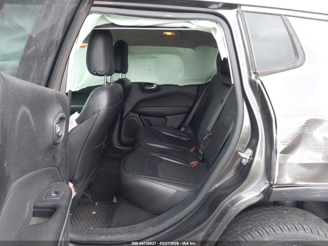 44735527 :رقم المزاد ، 3C4NJDBB4LT168787 vin ، 2020 Jeep Compass Latitude 4x4 مزاد بيع