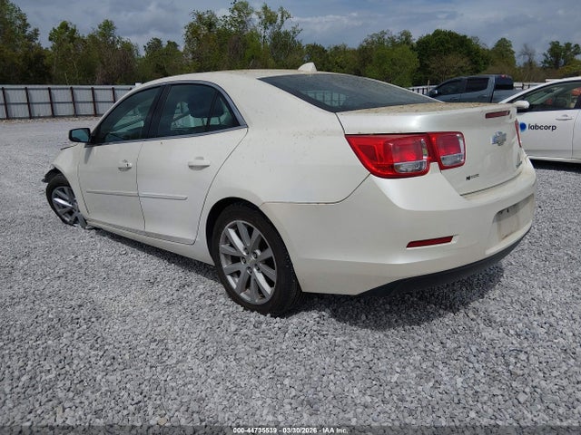 2014 CHEVROLET MALIBU 1G11E5SL9EF160899 Photo 2