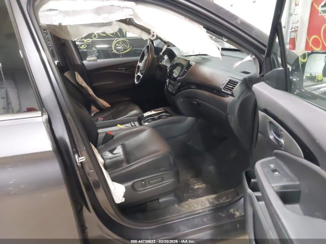 Продажа на аукционе авто 2022 Honda Pilot Awd Touring 7 Passenger, vin: 5FNYF6H62NB093979, номер лота: 44735622