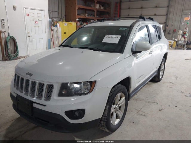 2015 JEEP COMPASS 1C4NJDEB5FD135612 Photo 1