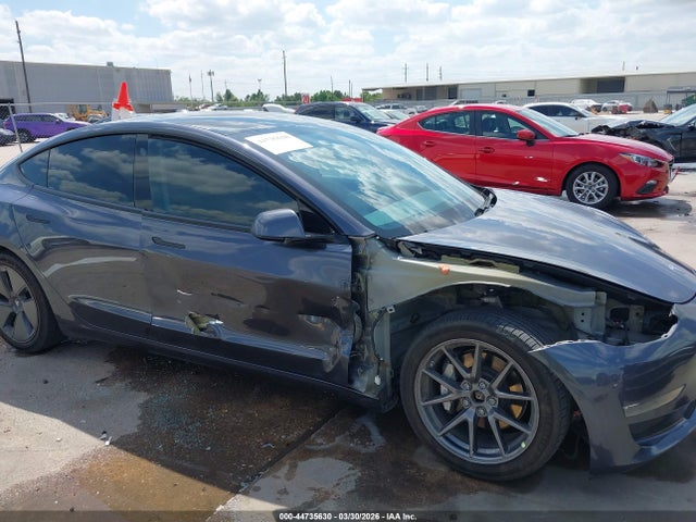 44735630 :رقم المزاد ، 5YJ3E1EB7MF984009 vin ، 2021 Tesla Model 3 Long Range Dual Motor All-wheel Drive مزاد بيع