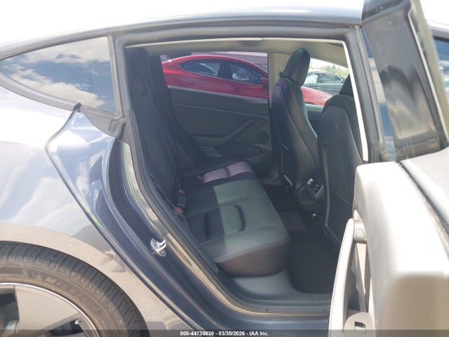 44735630 :رقم المزاد ، 5YJ3E1EB7MF984009 vin ، 2021 Tesla Model 3 Long Range Dual Motor All-wheel Drive مزاد بيع