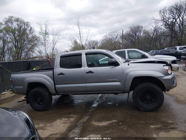 Aukcja sprzedaży 2015 Toyota Tacoma Base V6, vin: 3TMLU4EN3FM165009, numer aukcji: 44735645
