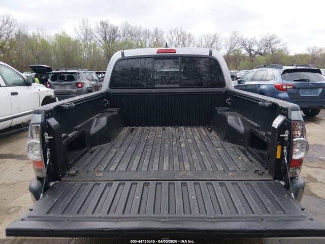 Aukcja sprzedaży 2015 Toyota Tacoma Base V6, vin: 3TMLU4EN3FM165009, numer aukcji: 44735645