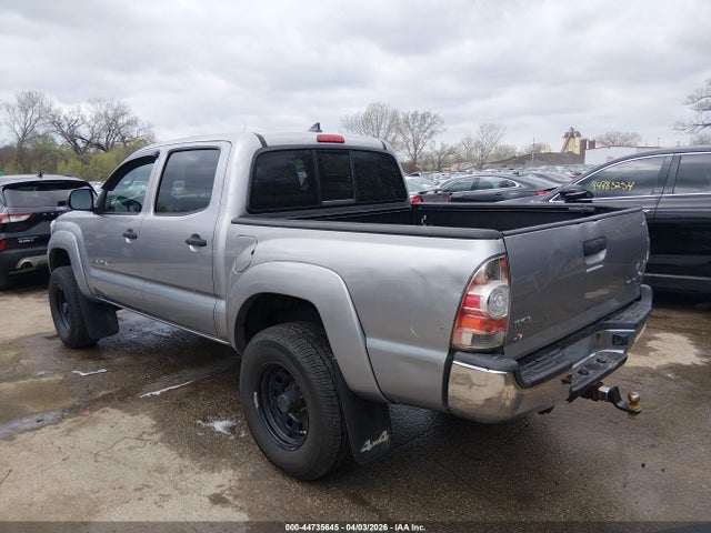 Aukcja sprzedaży 2015 Toyota Tacoma Base V6, vin: 3TMLU4EN3FM165009, numer aukcji: 44735645