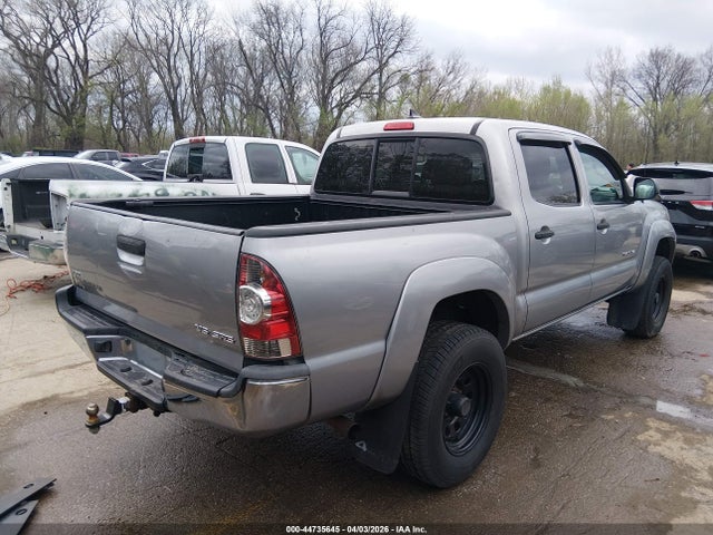 Aukcja sprzedaży 2015 Toyota Tacoma Base V6, vin: 3TMLU4EN3FM165009, numer aukcji: 44735645