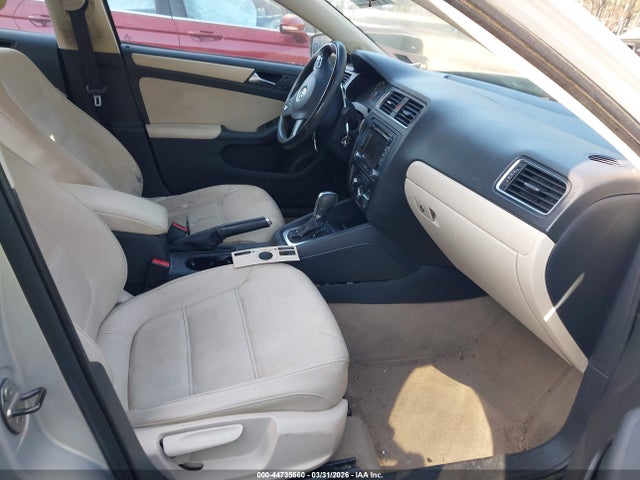2011 Volkswagen Jetta 2.5l Se მანქანა იყიდება აუქციონზე, vin: 3VWDZ7AJ4BM360621, აუქციონის ნომერი: 44735660