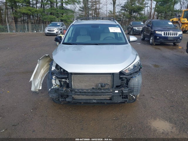 Продажа на аукционе авто 2017 Hyundai Tucson Se, vin: KM8J3CA46HU439945, номер лота: 44735689