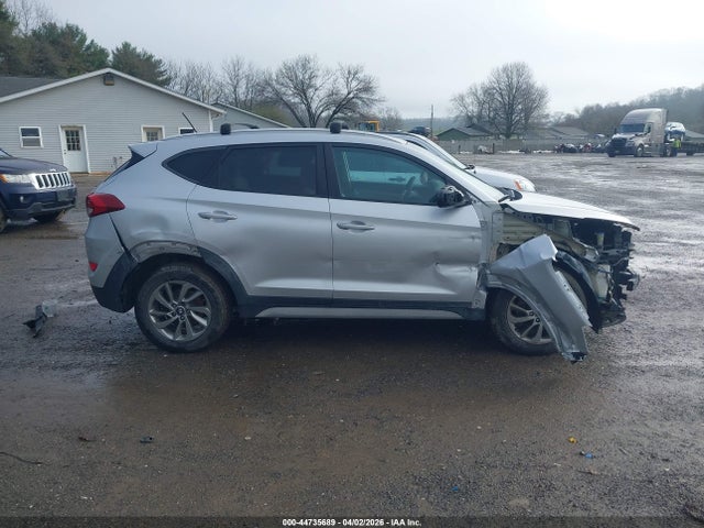 Продажа на аукционе авто 2017 Hyundai Tucson Se, vin: KM8J3CA46HU439945, номер лота: 44735689