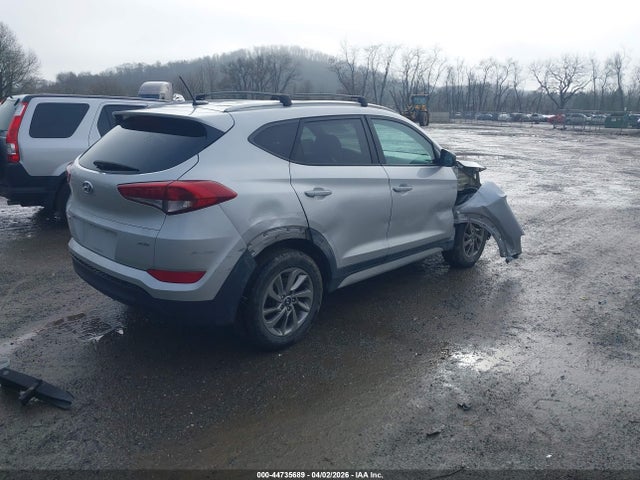 Продажа на аукционе авто 2017 Hyundai Tucson Se, vin: KM8J3CA46HU439945, номер лота: 44735689
