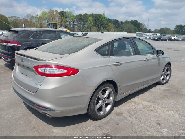 44735728 :رقم المزاد ، 3FA6P0HD6FR108215 vin ، 2015 Ford Fusion Se مزاد بيع