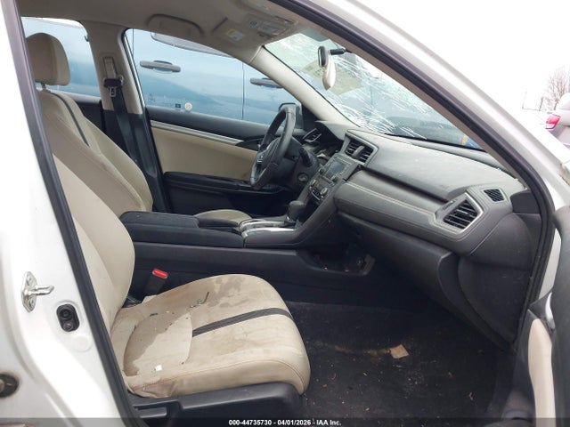 Продажа на аукционе авто 2017 Honda Civic Lx, vin: 19XFC2F55HE063016, номер лота: 44735730