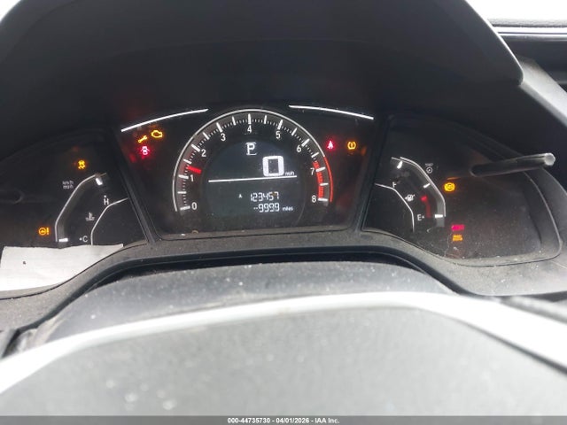 Продажа на аукционе авто 2017 Honda Civic Lx, vin: 19XFC2F55HE063016, номер лота: 44735730