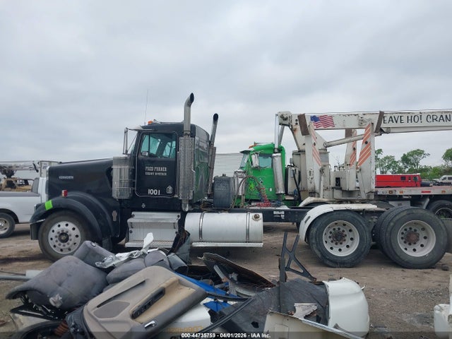 Продажа на аукционе авто 1998 Kenworth Construction W900, vin: 1XKWD29X3WR773726, номер лота: 44735759