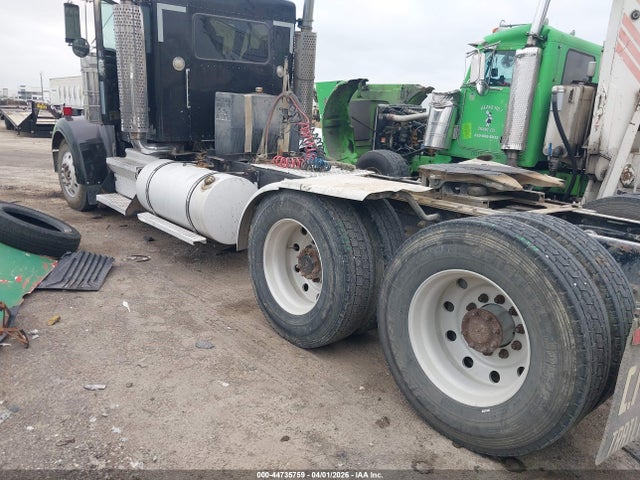 Продажа на аукционе авто 1998 Kenworth Construction W900, vin: 1XKWD29X3WR773726, номер лота: 44735759