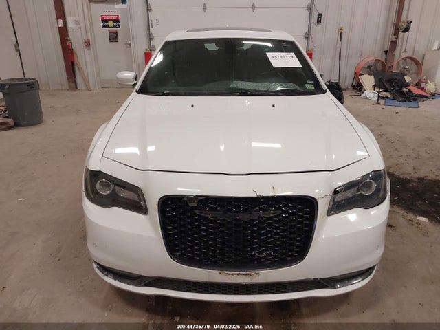 Aukcja sprzedaży 2016 Chrysler 300 300s, vin: 2C3CCABG2GH287176, numer aukcji: 44735779