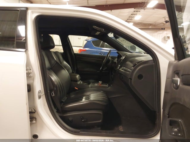 Aukcja sprzedaży 2016 Chrysler 300 300s, vin: 2C3CCABG2GH287176, numer aukcji: 44735779
