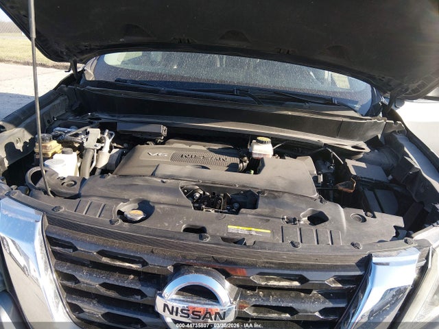 2017 Nissan Pathfinder Platinum მანქანა იყიდება აუქციონზე, vin: 5N1DR2MM3HC631184, აუქციონის ნომერი: 44735807