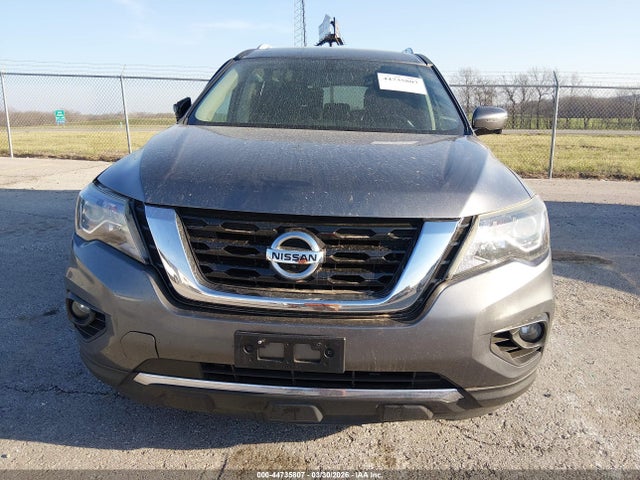 2017 Nissan Pathfinder Platinum მანქანა იყიდება აუქციონზე, vin: 5N1DR2MM3HC631184, აუქციონის ნომერი: 44735807