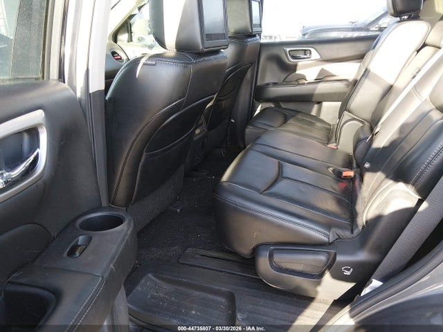 2017 Nissan Pathfinder Platinum მანქანა იყიდება აუქციონზე, vin: 5N1DR2MM3HC631184, აუქციონის ნომერი: 44735807