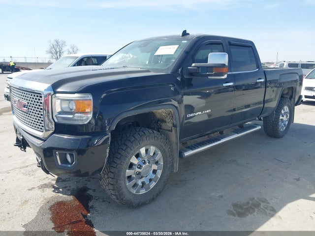 Продаж на аукціоні авто 2015 Gmc Sierra 2500hd Denali, vin: 1GT120E86FF630317, номер лоту: 44735824