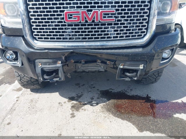 Продаж на аукціоні авто 2015 Gmc Sierra 2500hd Denali, vin: 1GT120E86FF630317, номер лоту: 44735824