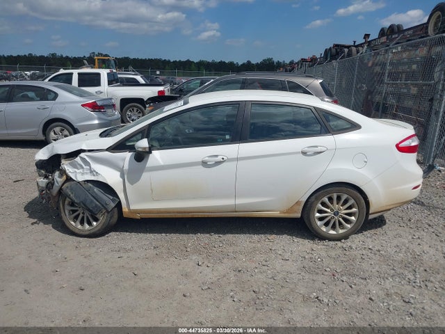 Ford FIESTA SE 2014 3FADP4BJ6EM194909 Image 14