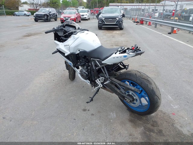Suzuki Gsx800 F 2026 JS1EM13BXT7100058 Image 3