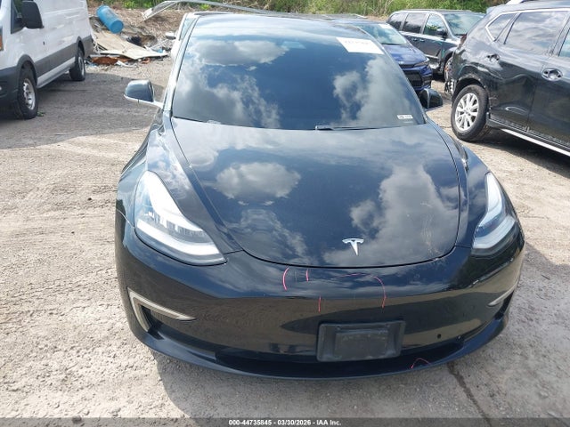 2018 Tesla Model 3 Long Range/mid Range მანქანა იყიდება აუქციონზე, vin: 5YJ3E1EA5JF003873, აუქციონის ნომერი: 44735845