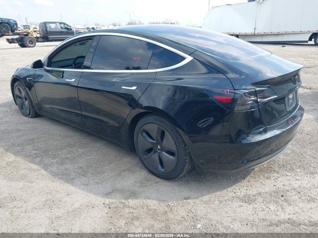 2018 Tesla Model 3 Long Range/mid Range მანქანა იყიდება აუქციონზე, vin: 5YJ3E1EA5JF003873, აუქციონის ნომერი: 44735845