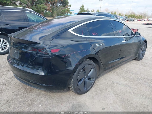 2018 Tesla Model 3 Long Range/mid Range მანქანა იყიდება აუქციონზე, vin: 5YJ3E1EA5JF003873, აუქციონის ნომერი: 44735845