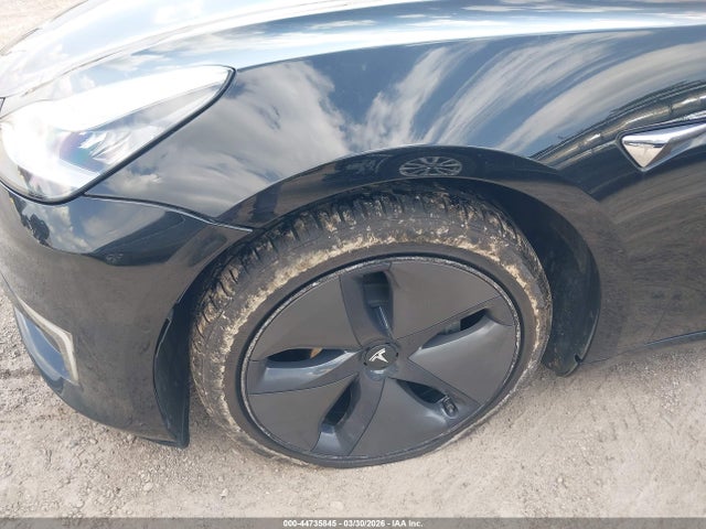 2018 Tesla Model 3 Long Range/mid Range მანქანა იყიდება აუქციონზე, vin: 5YJ3E1EA5JF003873, აუქციონის ნომერი: 44735845