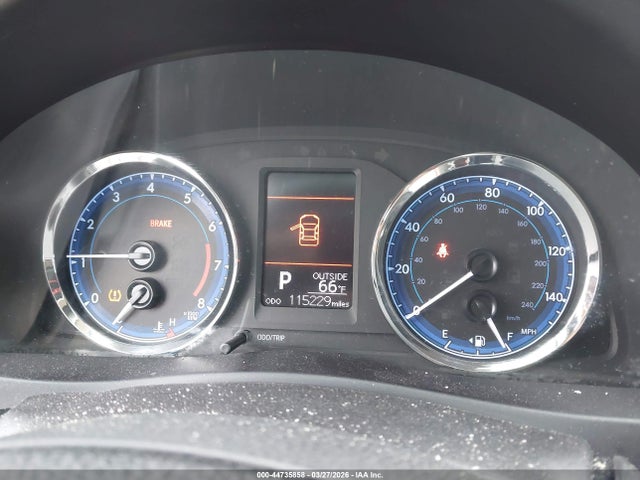 Aukcja sprzedaży 2017 Toyota Corolla Le, vin: 5YFBURHE9HP666857, numer aukcji: 44735858