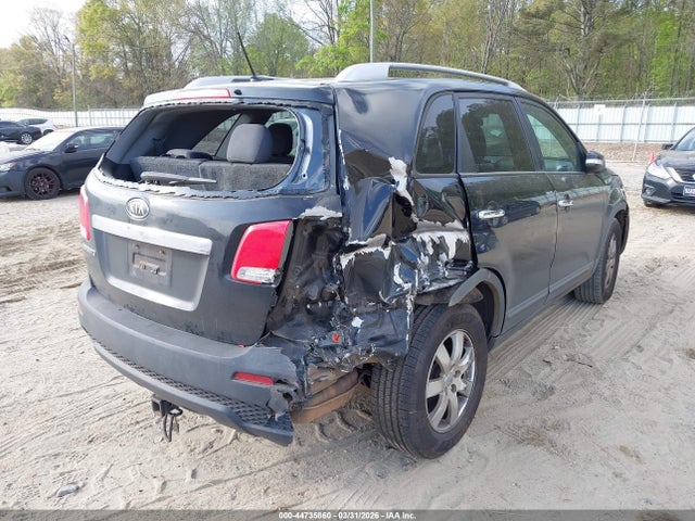 2013 Kia Sorento Lx V6 მანქანა იყიდება აუქციონზე, vin: 5XYKT4A22DG402917, აუქციონის ნომერი: 44735860