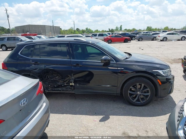 2022 Volkswagen Tiguan 2.0t Se მანქანა იყიდება აუქციონზე, vin: 3VV2B7AX9NM048982, აუქციონის ნომერი: 44735886