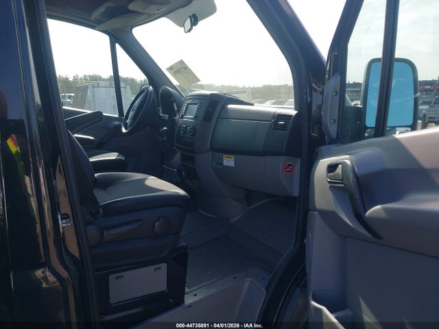 WDZPE7CD2JP606478 Mercedes-Benz Sprinter 2500 Standard Roof V6