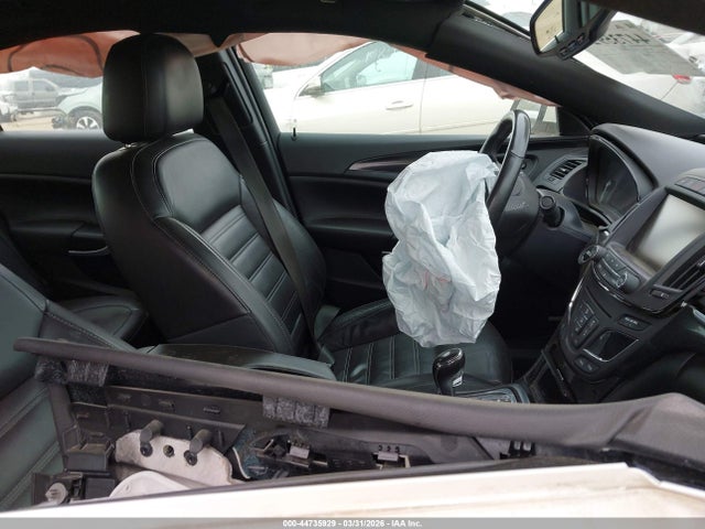 44735929 :رقم المزاد ، 2G4GU5GX7E9221400 vin ، 2014 Buick Regal Gs مزاد بيع
