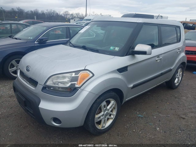 44735932 :رقم المزاد ، KNDJT2A27B7315072 vin ، 2011 Kia Soul + مزاد بيع