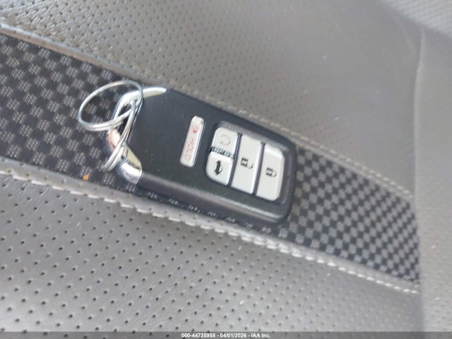 44735958 :رقم المزاد ، 19XFC1F96ME005214 vin ، 2021 Honda Civic Touring مزاد بيع