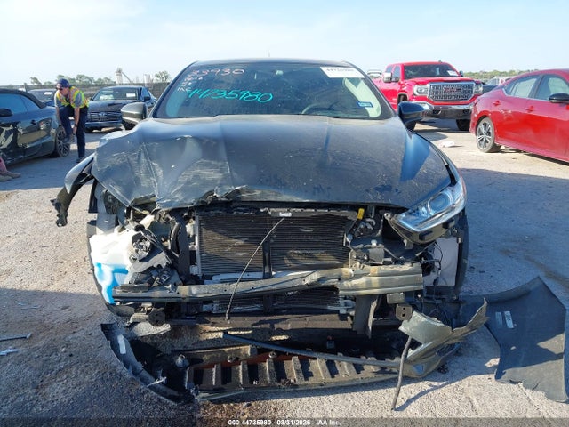 Продаж на аукціоні авто 2015 Ford Fusion Hybrid S, vin: 3FA6P0UU9FR132613, номер лоту: 44735980
