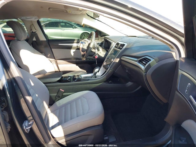 Продаж на аукціоні авто 2015 Ford Fusion Hybrid S, vin: 3FA6P0UU9FR132613, номер лоту: 44735980