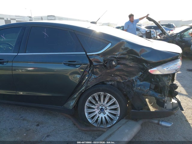 Продаж на аукціоні авто 2015 Ford Fusion Hybrid S, vin: 3FA6P0UU9FR132613, номер лоту: 44735980