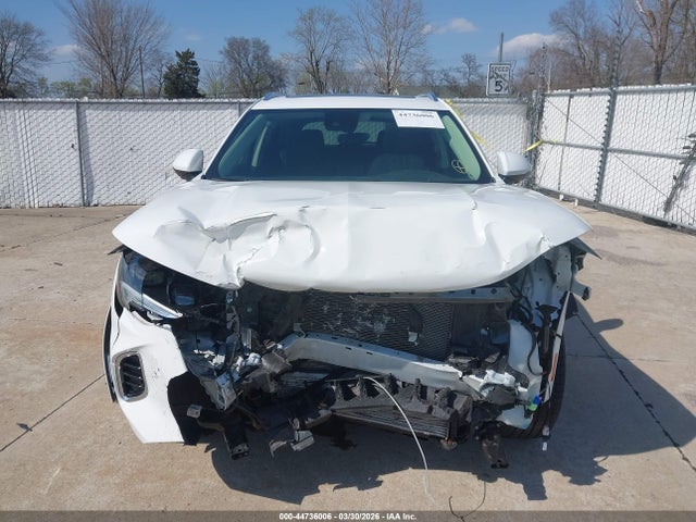 Продаж на аукціоні авто 2022 Buick Envision Fwd Avenir, vin: LRBFZRR42ND159174, номер лоту: 44736006