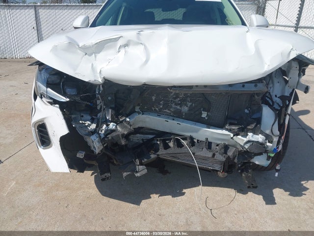 Продаж на аукціоні авто 2022 Buick Envision Fwd Avenir, vin: LRBFZRR42ND159174, номер лоту: 44736006
