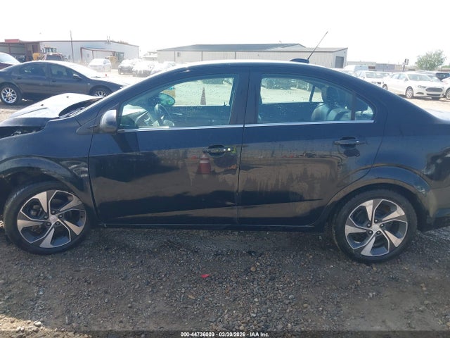 44736009 :رقم المزاد ، 1G1JF5SB9J4135768 vin ، 2018 Chevrolet Sonic Premier Auto مزاد بيع